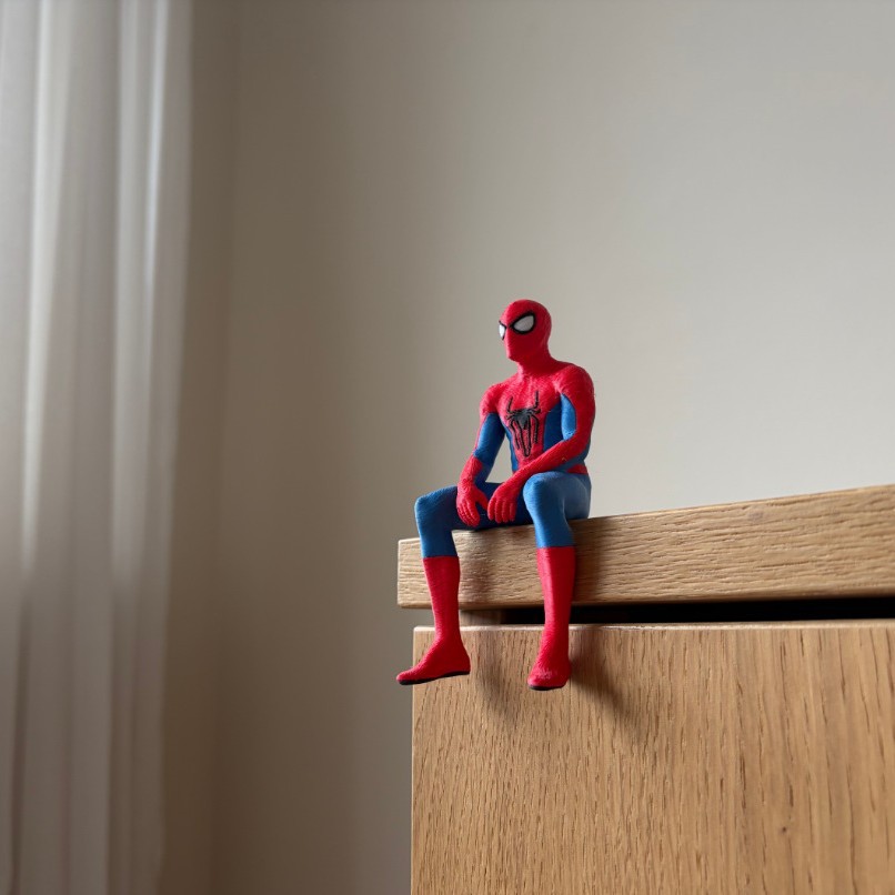 Spider Man Deadpool Sitting Po - огляд і ціна Car Accessories Oman